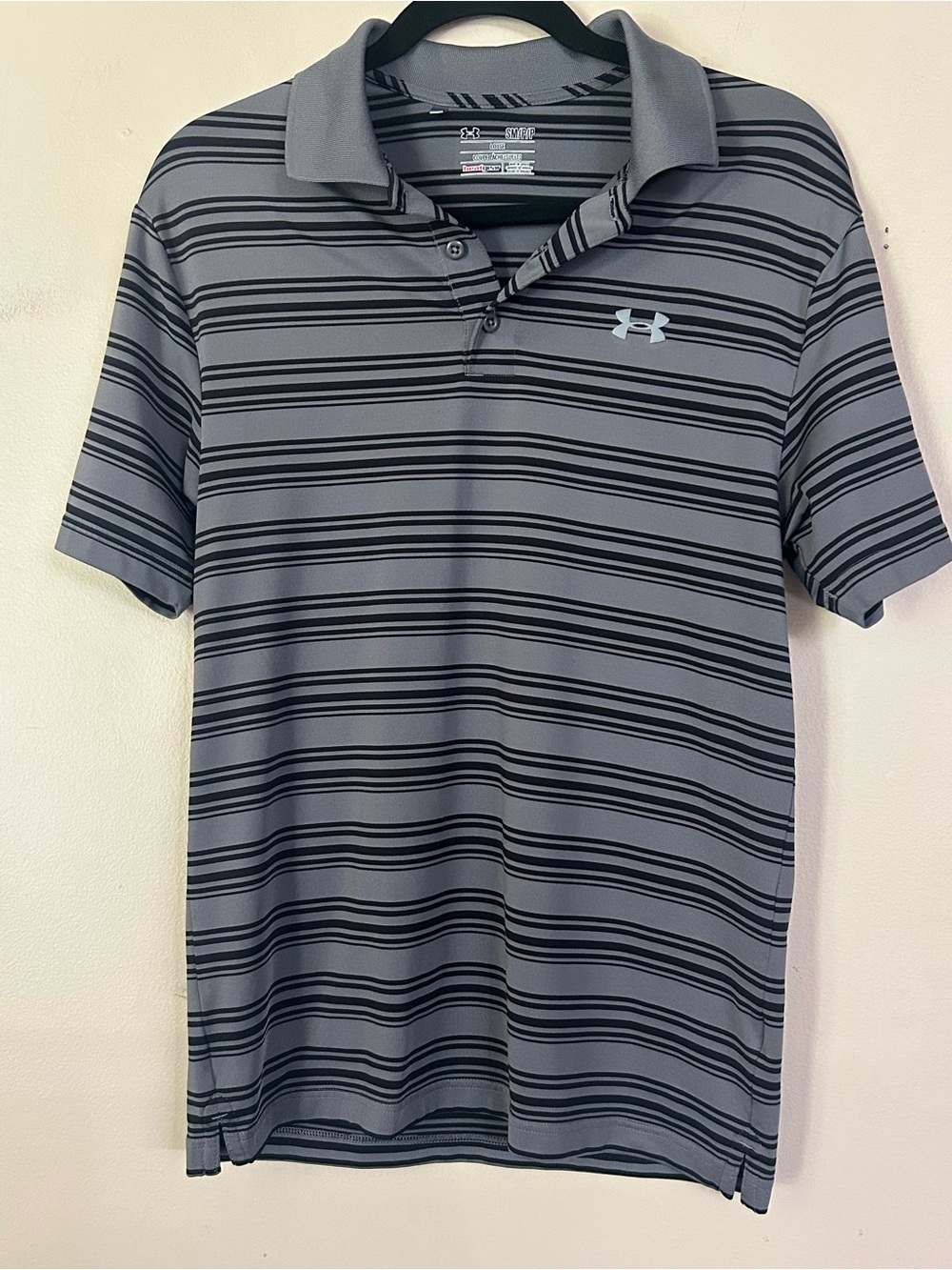 Under Armour HeatGear Men’s S Gray Black Striped Loose Fit Polo Shirt